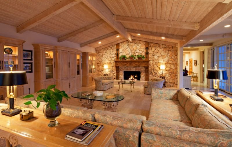 interior Living room an homeowner property with a fire place